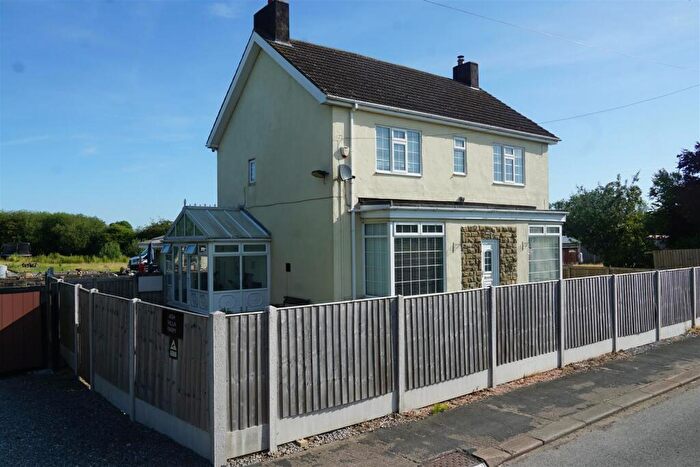 5 Bedroom Farm House For Sale In Hull Road, Eastrington, Goole, DN14