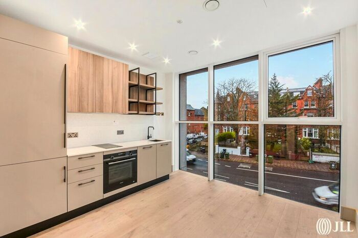 1 Bedroom Flat To Rent In Clapham Road, London, SW9