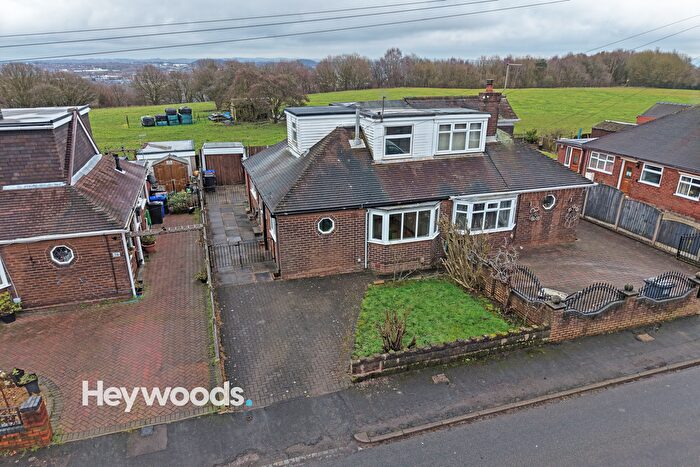 3 Bedroom Semi-Detached Bungalow For Sale In Fearns Avenue, Bradwell, Newcastle-Under-Lyme, Staffordshire, ST5
