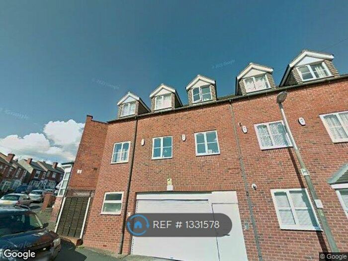 1 Bedroom Flat To Rent In Trinity Street, Brierley Hill, DY5
