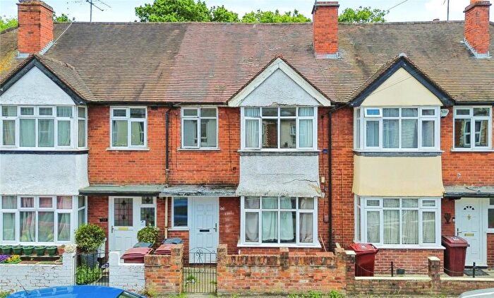 3 Bedroom Terraced House For Sale In Salisbury Road, Reading, Berkshire, RG30