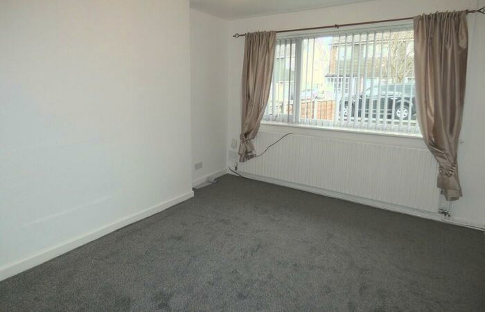 3 Bedroom Semi-Detached House To Rent In Martinfield, Fulwood, PR2