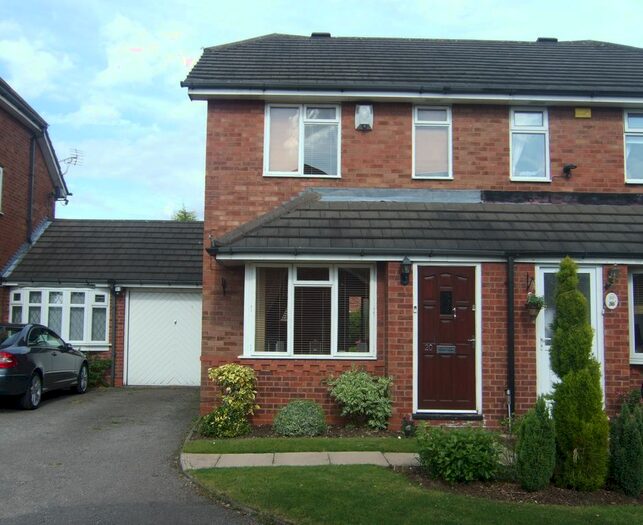 2 Bedroom Semi Detached House To Rent In Hill Top Close, Great Barr B44