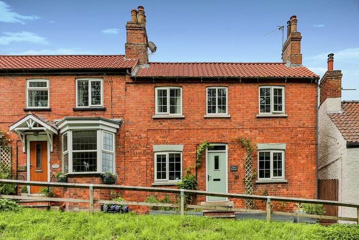 3 Bedroom Semi-Detached House For Sale In Castle Hill, Hunmanby, Filey, North Yorkshire, YO14