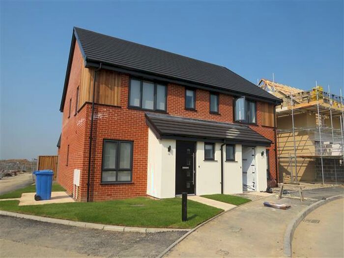 3 Bedroom House To Rent In Farrer Drive, Lowestoft, NR32