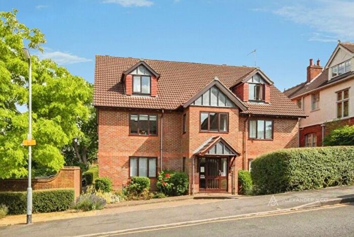 1 Bedroom Flat To Rent In Park View Court, Park View Road, Berkhamsted, HP4