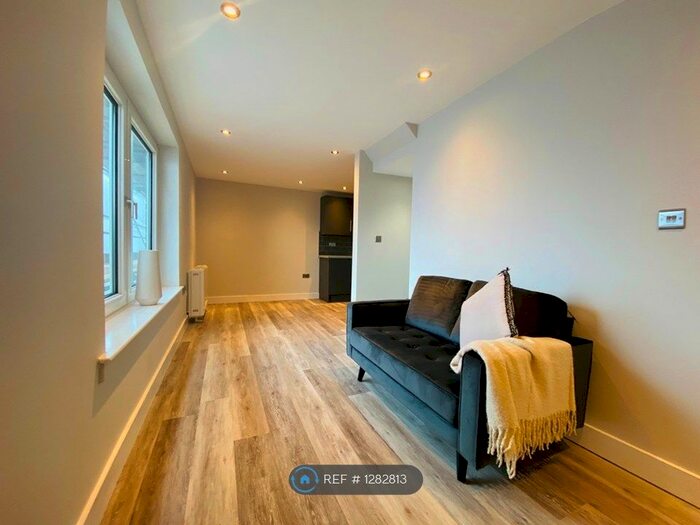 1 Bedroom Flat To Rent In Spring Gardens, Doncaster DN1