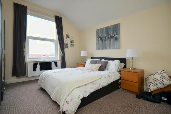 2 Bedroom Flat To Rent In Hampden Road, Bristol, BS4