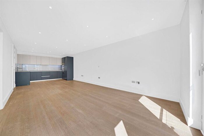 2 Bedroom Apartment To Rent In Decorum Apartments, N1