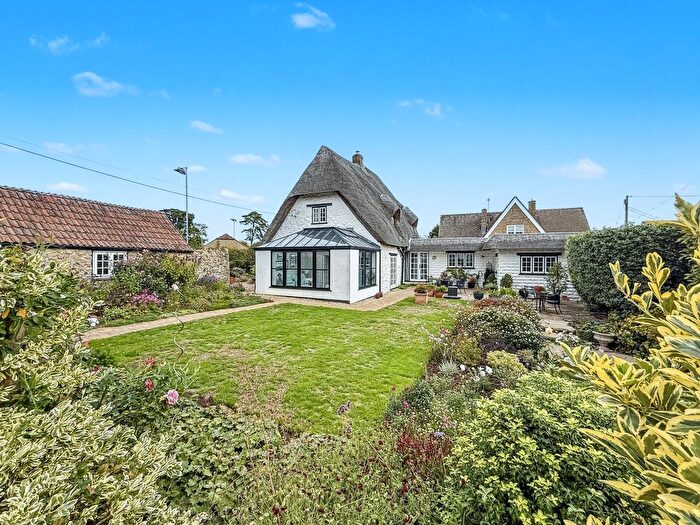 4 Bedroom Detached House For Sale In Manor Lane, Shrivenham, Swindon, SN6