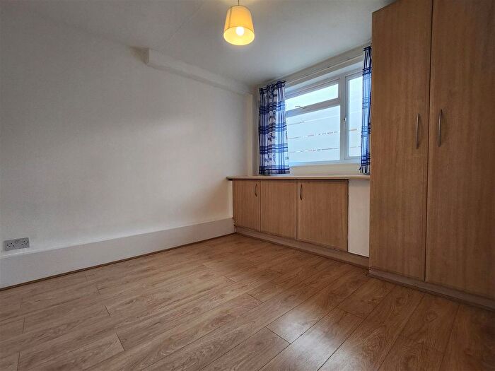 1 Bedroom Flat To Rent In Usher Road, London, E3