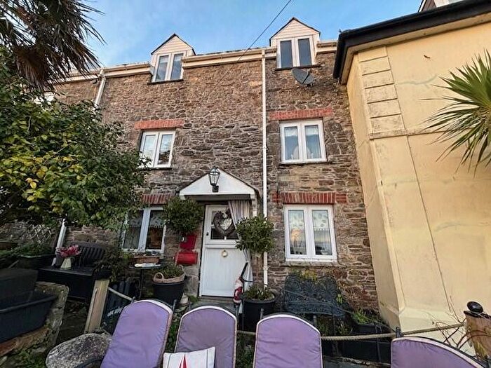 3 Bedroom Cottage To Rent In Pentewan, PL26