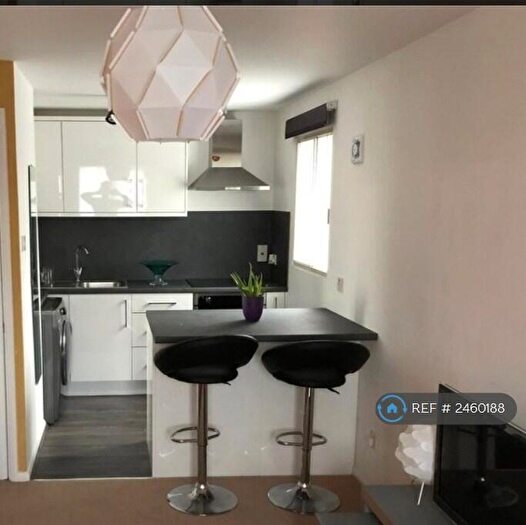 1 Bedroom Flat To Rent In Maplin Park, Slough, SL3