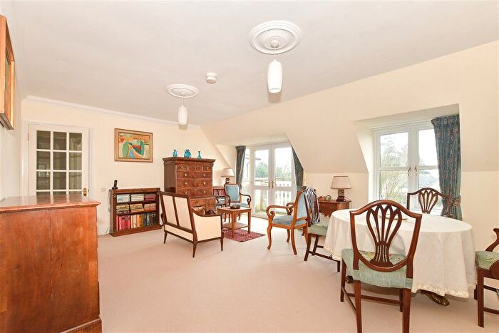 2 Bedroom Flat For Sale In Hett Close, Ardingly, Haywards Heath, West Sussex, RH17