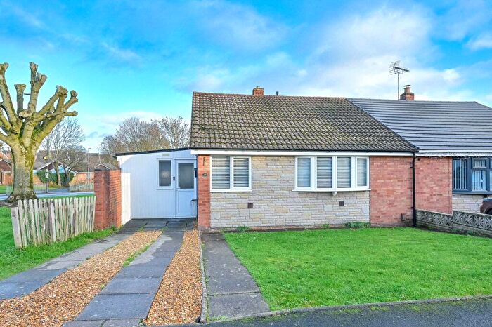 2 Bedroom Bungalow For Sale In Downfield Grove, Parkside, Stafford, Staffordshire, ST16