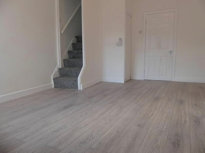 4 Bedroom Terraced House To Rent In Ramsden Road, Wardle, Rochdale, OL12