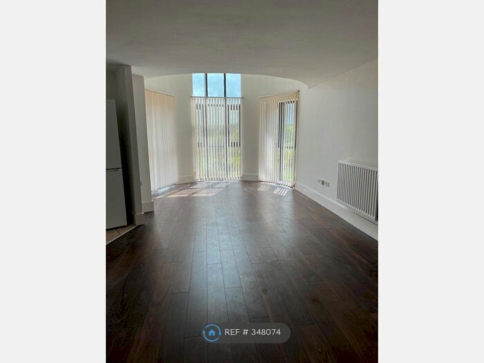 2 Bedroom Flat To Rent In Dunthorne Way, Grange Farm, Milton Keynes, MK8