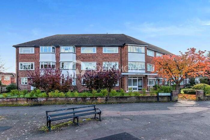2 Bedroom Apartment To Rent In Ditton Road, Surbiton, Surrey, KT6