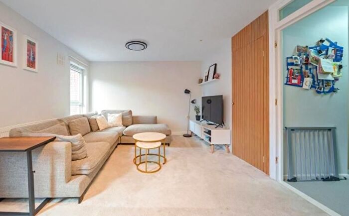 2 Bedroom Flat To Rent In Allsop Place, Marylebone, London, NW1