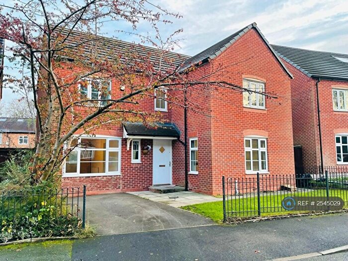 5 Bedroom Detached House To Rent In Stoneyholme Avenue, Manchester, M8