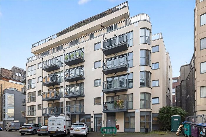 2 Bedroom Flat To Rent In Bell Yard Mews, London, SE1