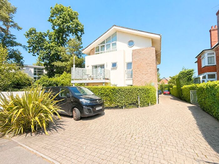 2 Bedroom Flat To Rent In Penn Hill Avenue, Poole, BH14