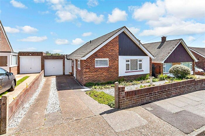 3 Bedroom Detached Bungalow For Sale In Langdale Avenue, Ramsgate, Kent, CT11