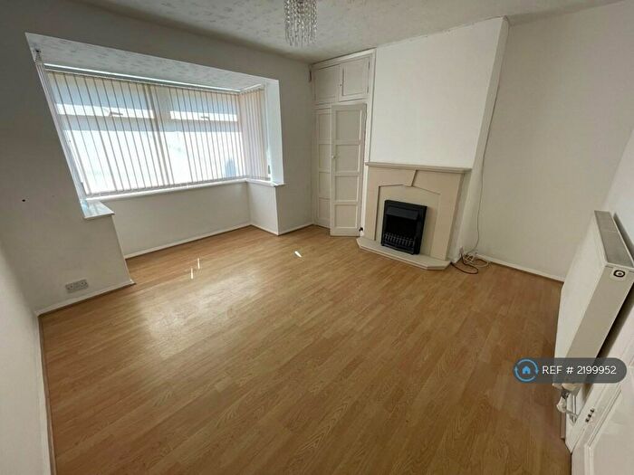 2 Bedroom Bungalow To Rent In Furze Way, Wolverton, Milton Keynes, MK12