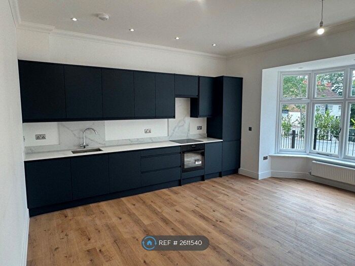 1 Bedroom Flat To Rent In High Street, St. Mary Cray, Orpington, BR5