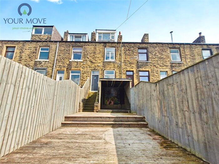 2 Bedroom Terraced House To Rent In Alma Terrace, Keighley, Bradford, BD21