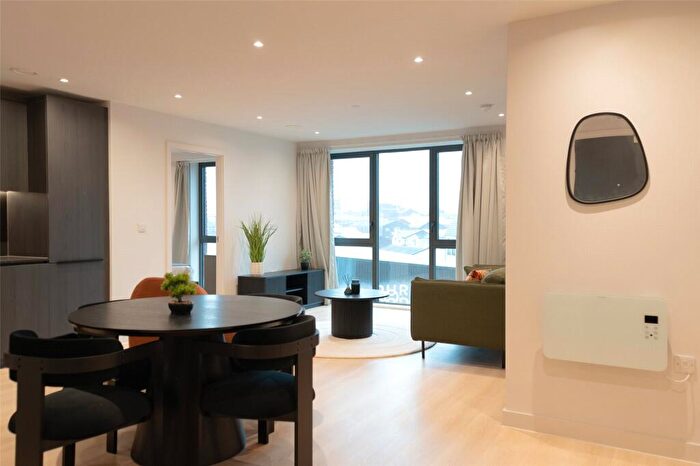 2 Bedroom Apartment To Rent In Dutton Street, Manchester, M3