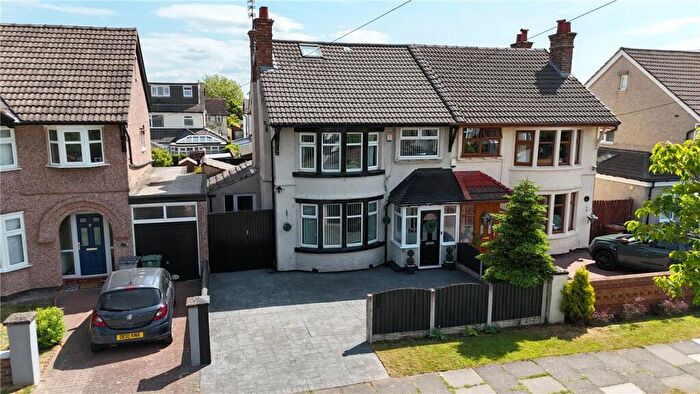 4 Bedroom Semi-Detached House For Sale In Withert Avenue, Wirral, CH63