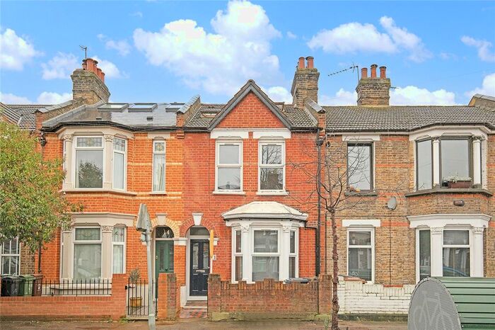 3 Bedroom Terraced House To Rent In York Road, Walthamstow, London, E17