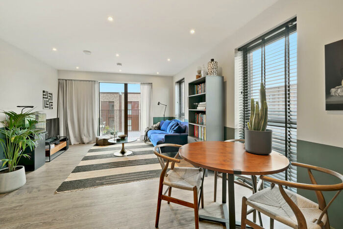 2 Bedroom Flat To Rent In Waterfront Heights, HA0