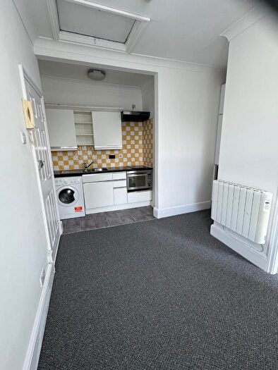 Studio To Rent In Endsleigh Gardens, Ilford, London, IG1