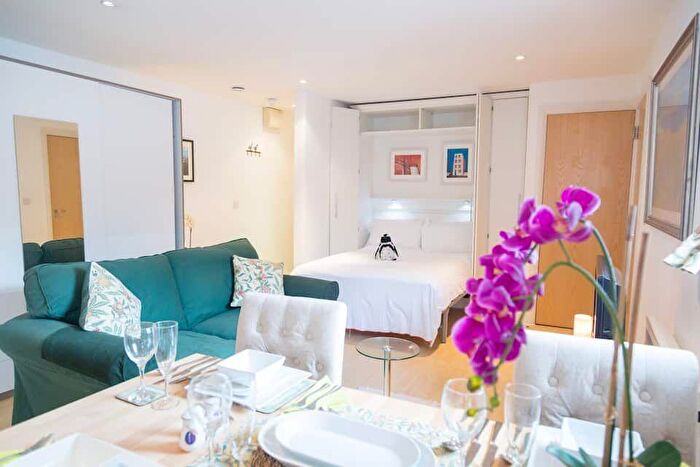 Studio To Rent In Queens Apartments, - Queens Road, Clifton, Bristol, BS8