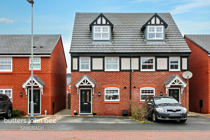 3 Bedroom Town House For Sale In Mercer Place, Sandbach, CW11