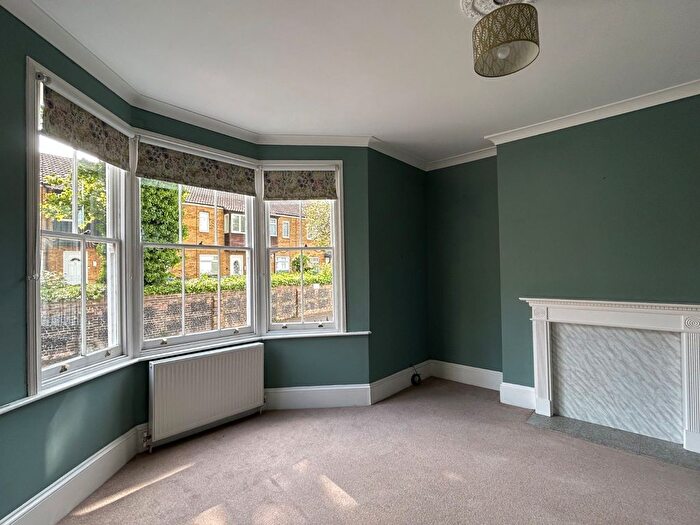 1 Bedroom Flat To Rent In Clifton Lawn, Ramsgate, Kent, CT11