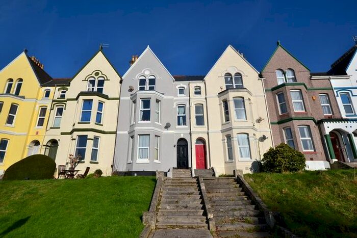 1 Bedroom Flat To Rent In Connaught Avenue, Mutley, Plymouth, PL4