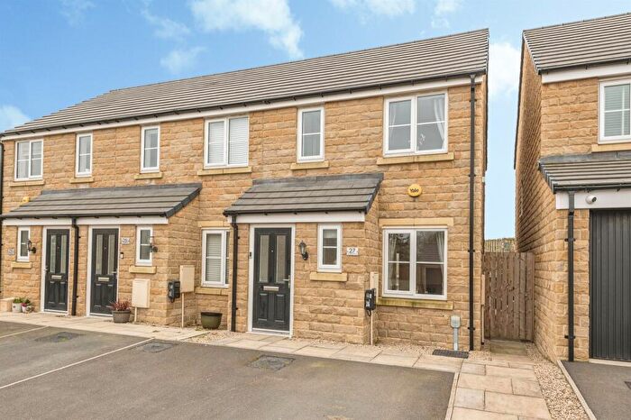 2 Bedroom Terraced House For Sale In Jacquard Road, Skelmanthorpe, Huddersfield, HD8