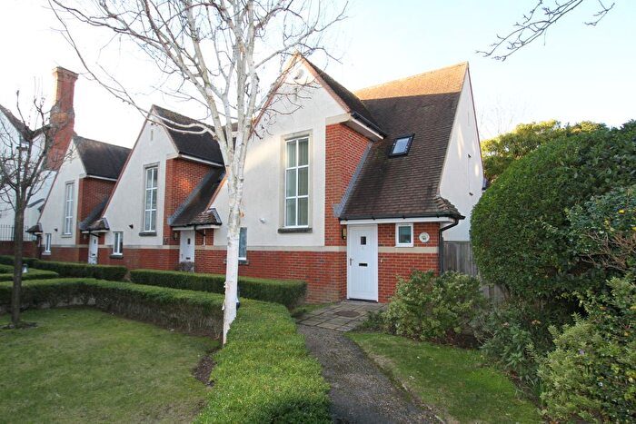 2 Bedroom End Terrace House For Sale In Staveley Road, Eastbourne, BN20