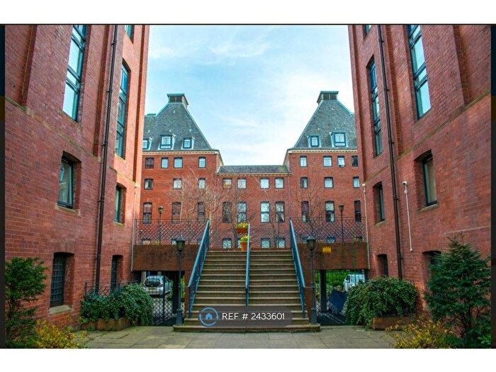 3 Bedroom Flat To Rent In Slateford Road, Edinburgh, EH14