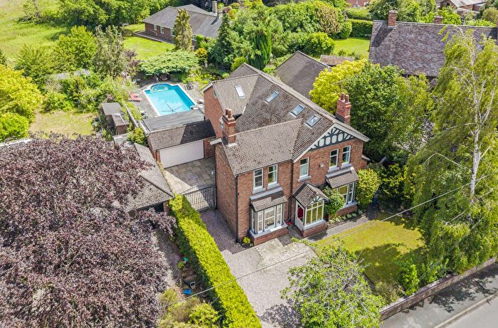 5 Bedroom Detached House For Sale In Wistaston Road, Willaston, Cheshire, CW5