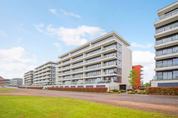 3 Bedroom Flat To Rent In Kingman Way Newbury, RG14