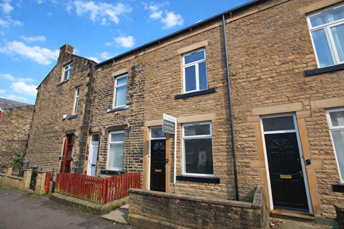 3 Bedroom Terraced House For Sale In Cambridge Street, Todmorden, OL14