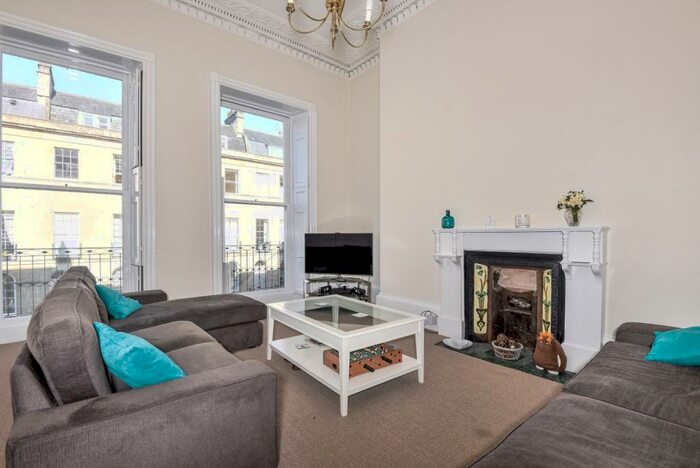 1 Bedroom Apartment To Rent In Johnstone Street Bath, BA2