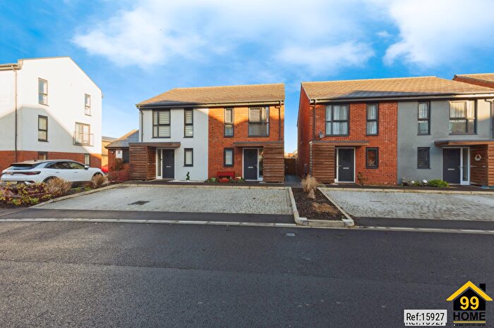 2 Bedroom Semi Detached House For Sale In Hobbs, Gloucester, GL2