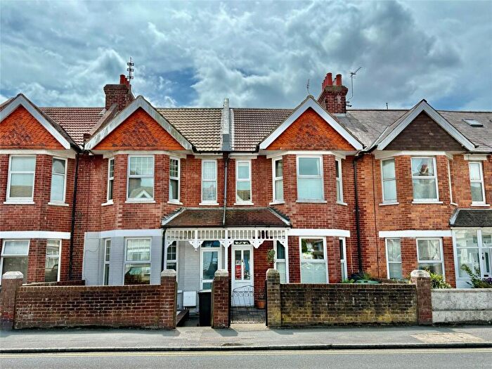 4 Bedroom Terraced House For Sale In Whitley Road, Redoubt, Eastbourne, BN22
