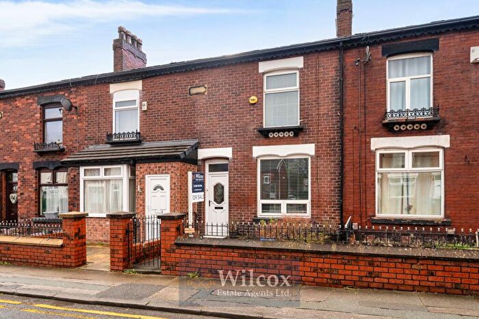 3 Bedroom Terraced House For Sale In Ainsworth Lane, Bolton, BL2