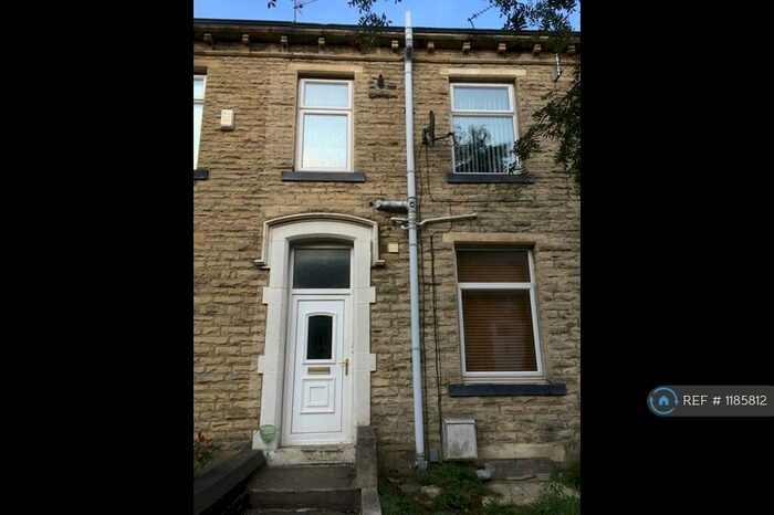 1 Bedroom Flat To Rent In Sherwood Place, Bradford, BD2